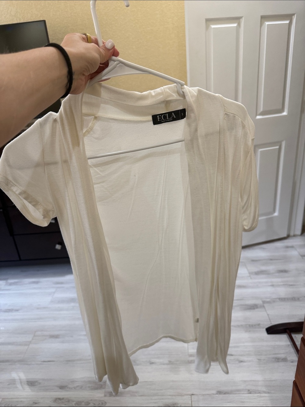 Cream Short-Sleeve Open Front Cardigan